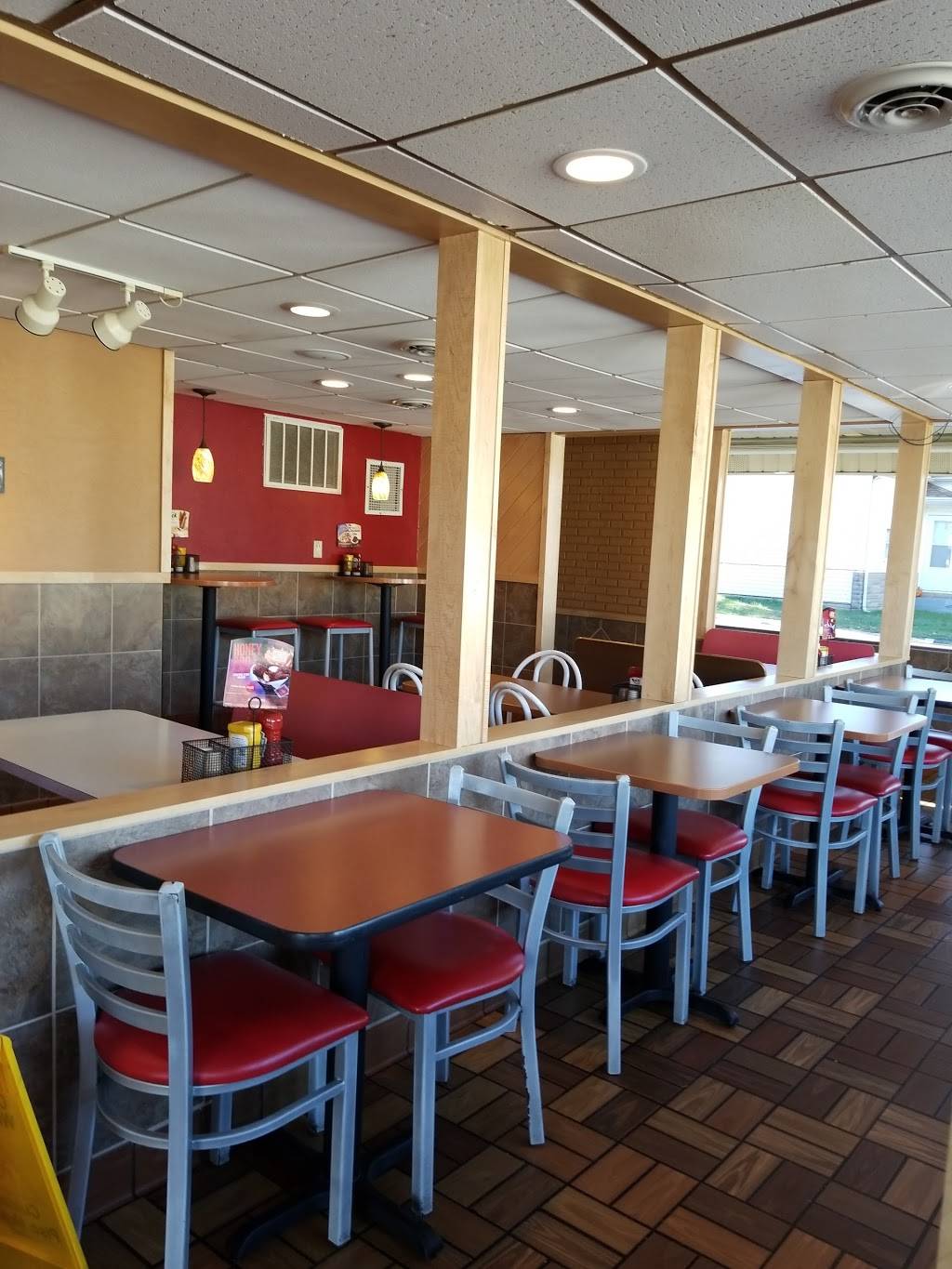 Dairy Queen | restaurant | 304 W Grant St, Coulterville, IL 62237, USA | 6187582822 OR +1 618-758-2822