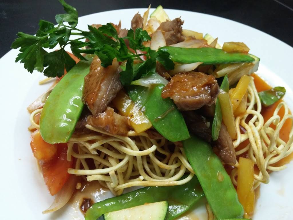 Baan Thai Restaurant | restaurant | 1408, 424 Larkfield Center, Santa Rosa, CA 95403, USA | 7075768621 OR +1 707-576-8621