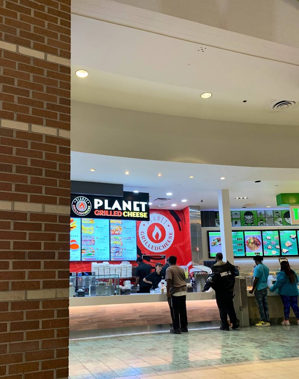 Planet Grilled Cheese - Brandon Mall | restaurant | 505 Brandon Town Center Dr Suite FC5, food court, Brandon, FL 33511, USA | 8134073850 OR +1 813-407-3850