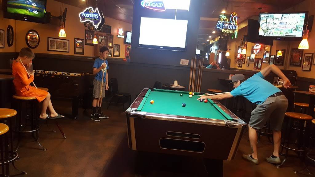 Varsity Sports Cafe & Roman Coin Pizza | meal delivery | 9735 Q St, Omaha, NE 68127, USA | 4023391944 OR +1 402-339-1944