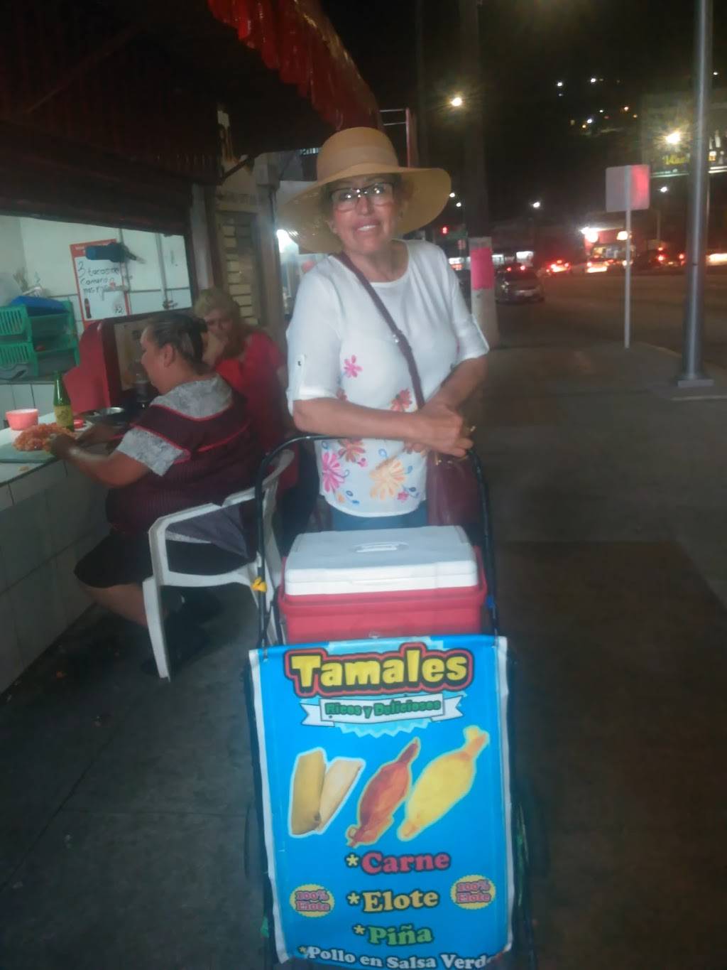 Mariscos El Meño | restaurant | Carr. Transpeninsular 546, Zona Centro, 22800 Ensenada, B.C., Mexico | 016461414411 OR +52 646 141 4411