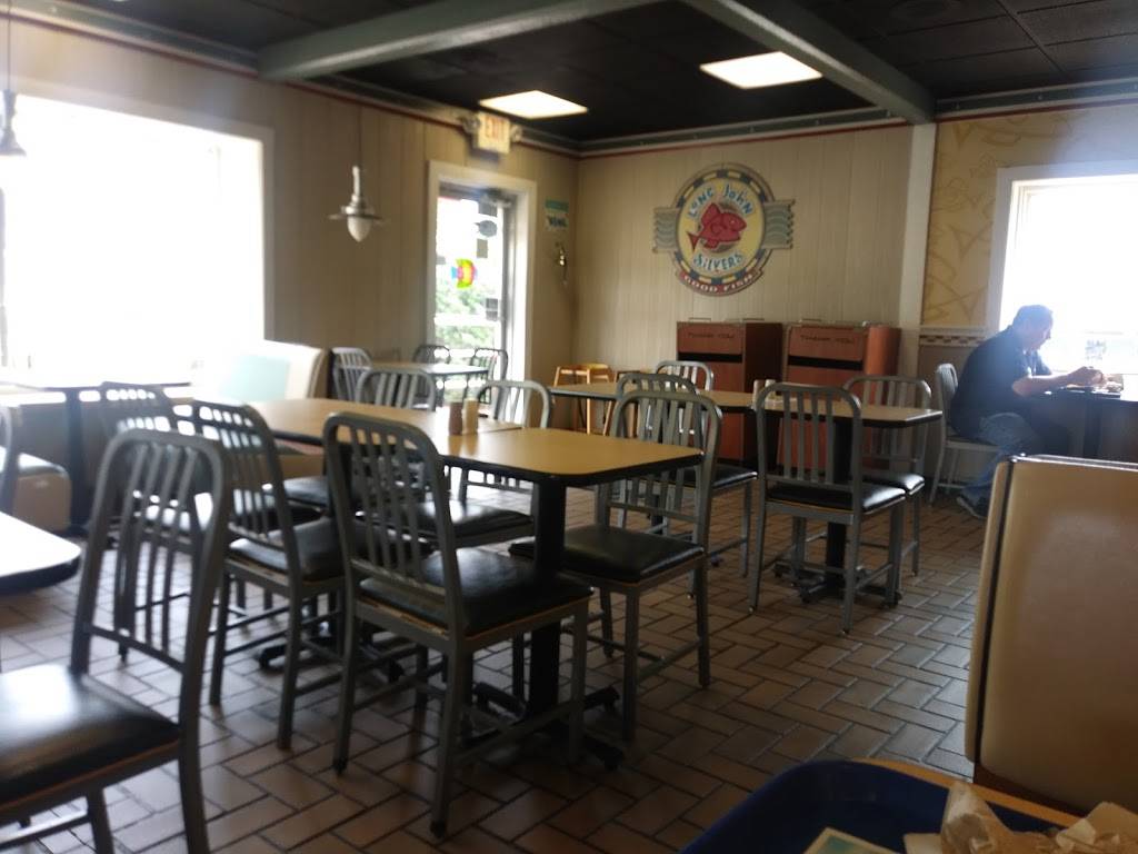 Long John Silvers | restaurant | 3267 Hampton Ave, St. Louis, MO 63139, USA | 3147818808 OR +1 314-781-8808