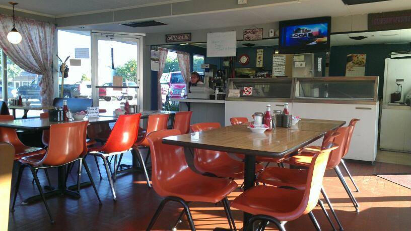 Hobo Hut | restaurant | 1356 State Rd 46, Batesville, IN 47006, USA | 8129345010 OR +1 812-934-5010