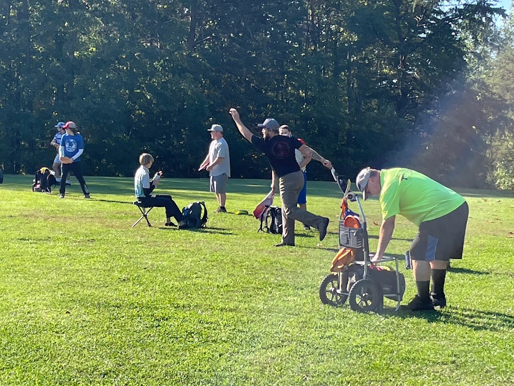 Raptors Roost Disc Golf | restaurant | 1944 Shenandoah Crossing Dr, Gordonsville, VA 22942, USA | 5408418777 OR +1 540-841-8777