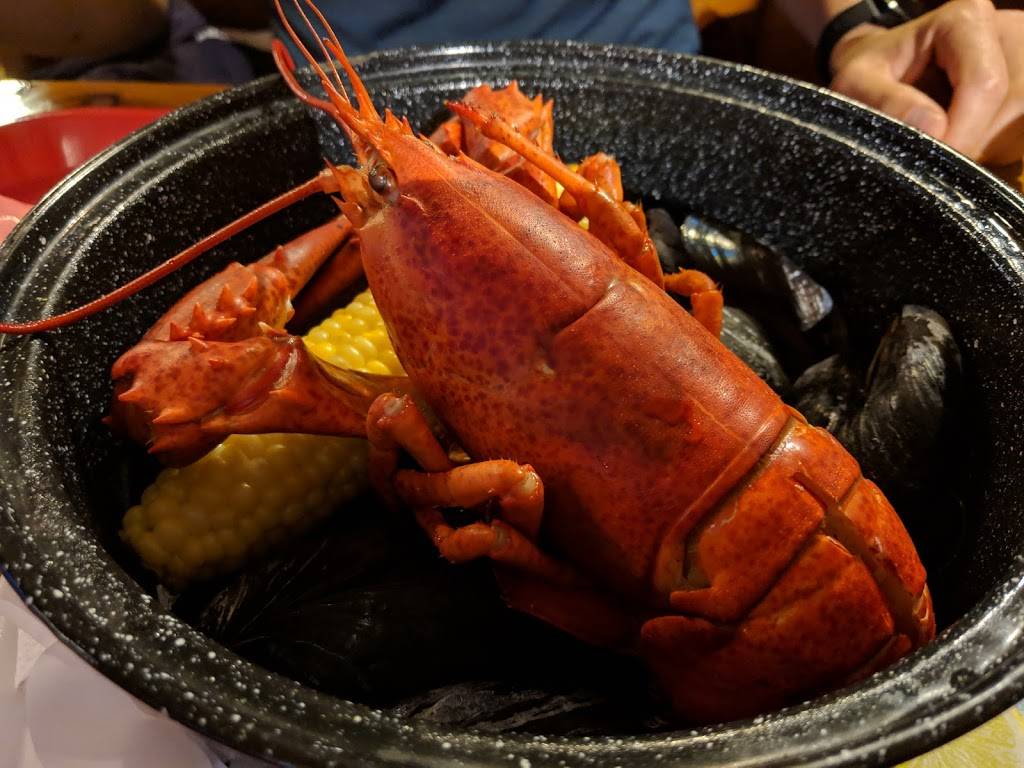 Fishermans Galley Restaurant | restaurant | 7 Newman St, Winter Harbor, ME 04693, USA | 2079635585 OR +1 207-963-5585