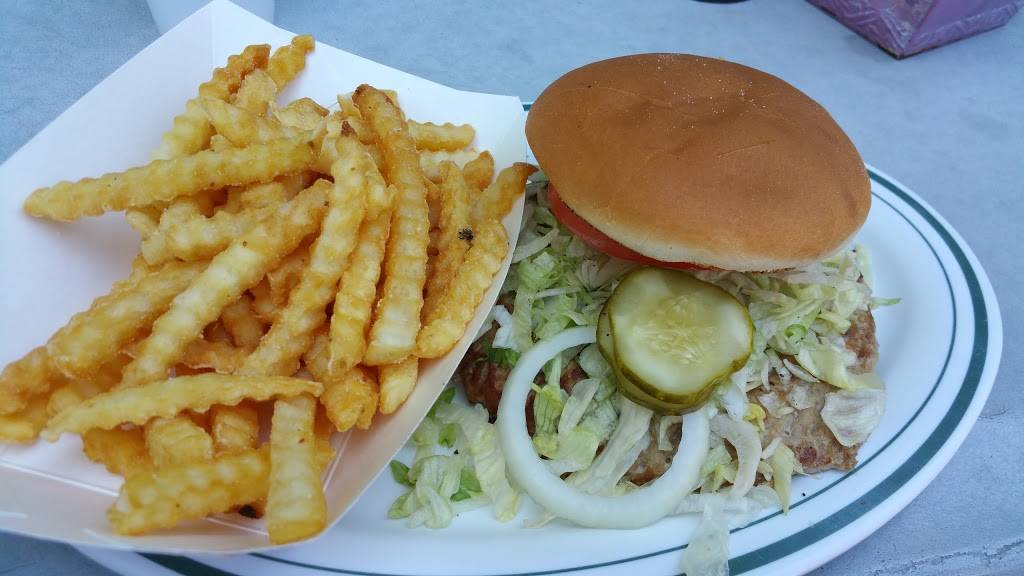 Big Daves & Hollys | restaurant | 1204 N Cody Rd, Le Claire, IA 52753, USA | 5632894070 OR +1 563-289-4070