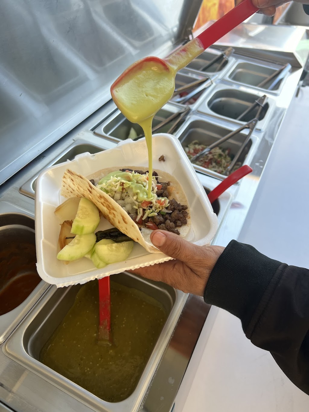 Tacos El chicharo | restaurant | 48 E Charter Wy, Stockton, CA 95206, USA | 2099053075 OR +1 209-905-3075