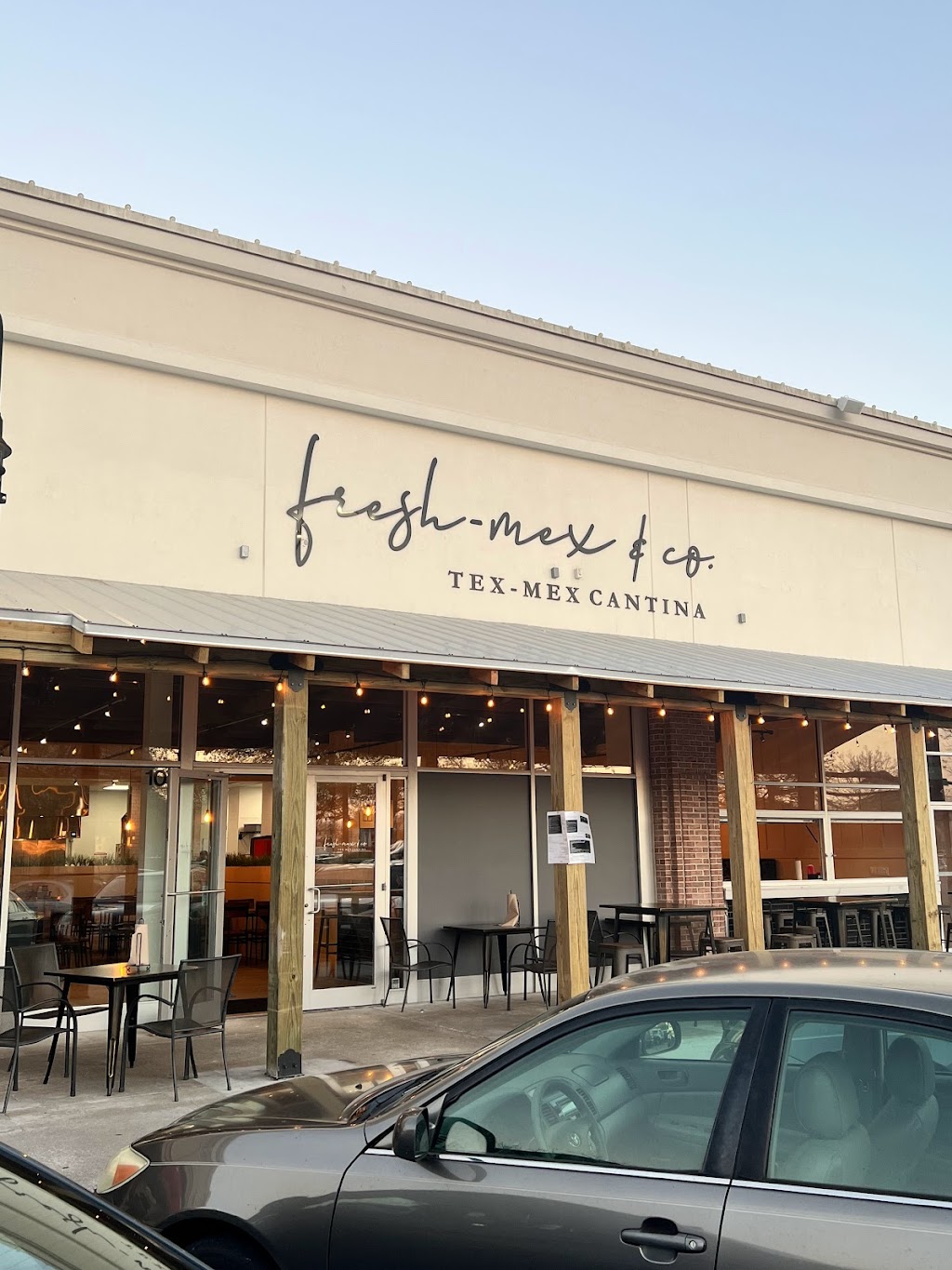 Fresh-Mex & Co. | restaurant | 10281 Mid Town Pkwy, Jacksonville, FL 32246, USA | 9045037875 OR +1 904-503-7875