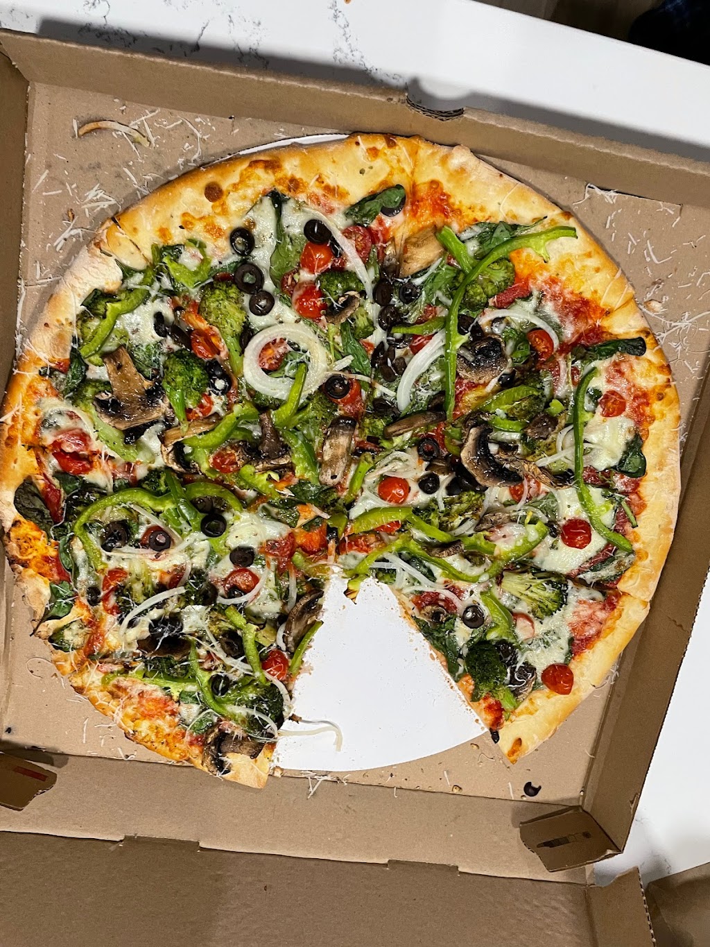 The Ricochet | restaurant | 35 Manchester Rd Ste. 10, Derry, NH 03038, USA | 6034346500 OR +1 603-434-6500