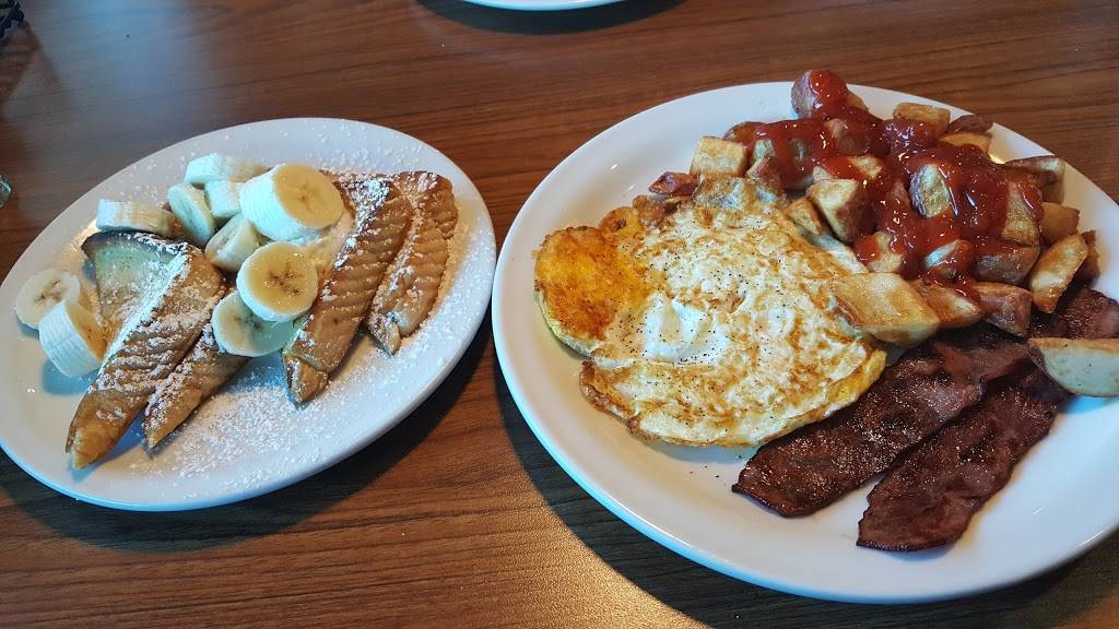 Dennys | restaurant | 2701 E Grand River Ave, East Lansing, MI 48823, USA | 5173510421 OR +1 517-351-0421