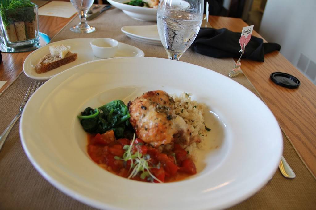 Lakehouse Farm & Prairie Plate | restaurant | 10405 Branched Oak Rd, Waverly, NE 68462, USA | 4027862239 OR +1 402-786-2239