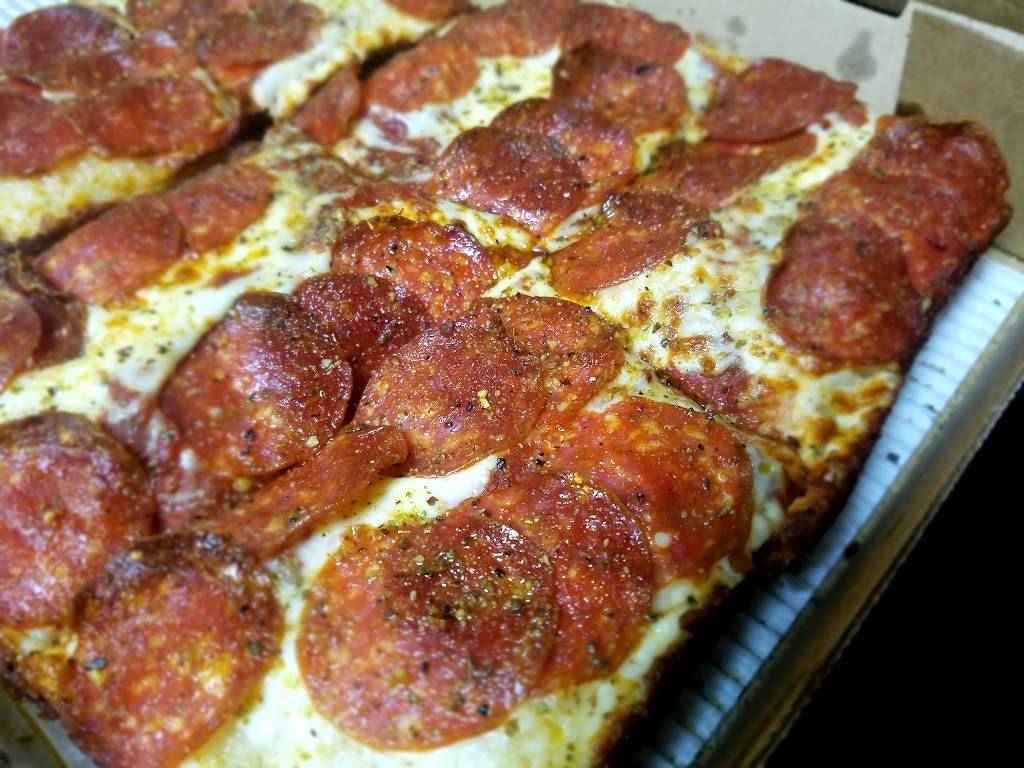 Little Caesars Pizza | meal takeaway | 13065 Wisteria Dr, Germantown, MD 20874, USA | 2406544545 OR +1 240-654-4545