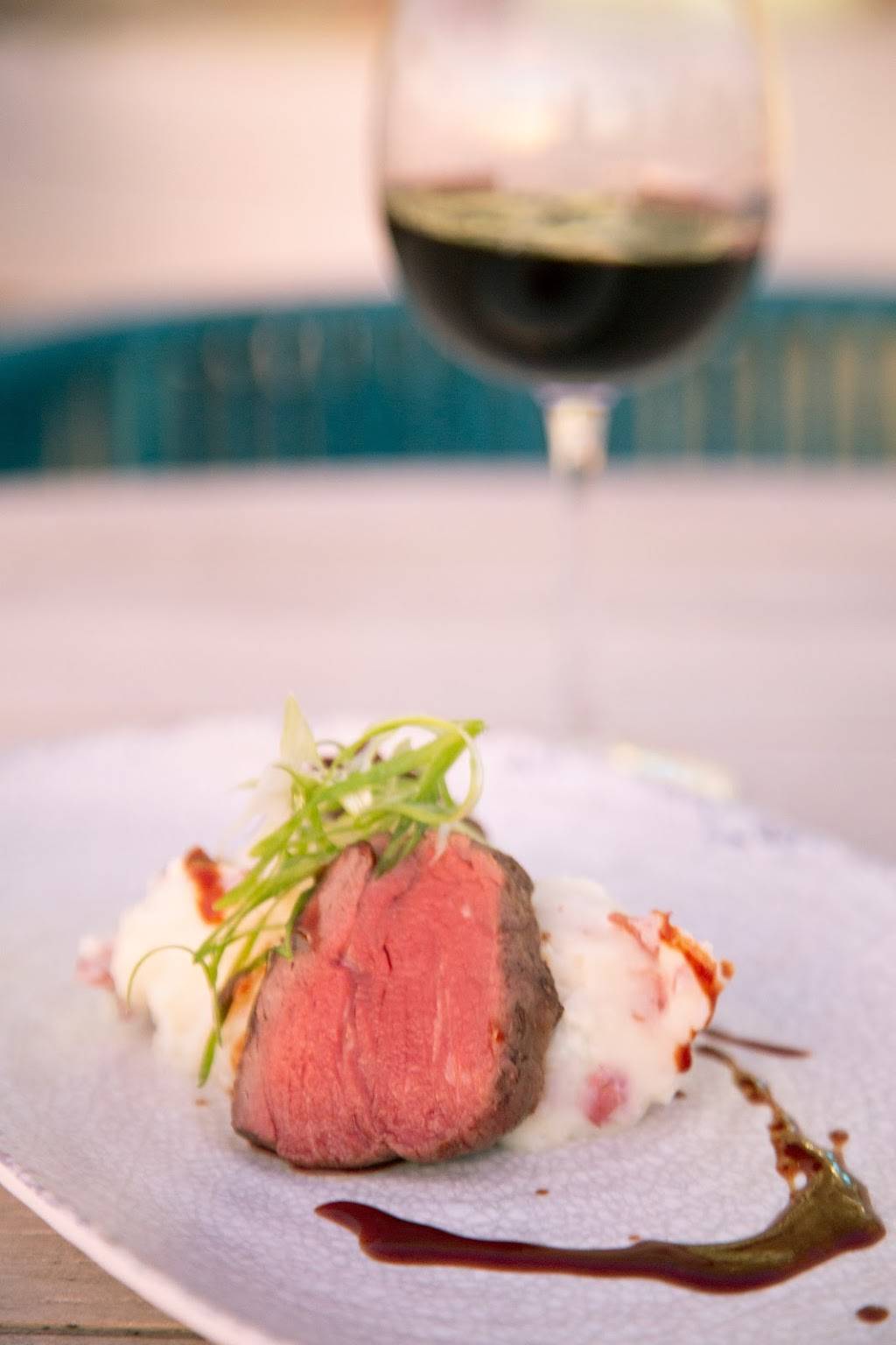 License to Chill Bar & Café | restaurant | 600 Margaritaville Parkway, Montgomery, TX 77356, USA | 9364483200 OR +1 936-448-3200