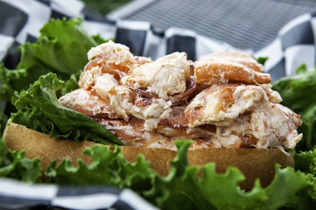 Falmouth Raw Bar | restaurant | 56 Scranton Ave, Falmouth, MA 02540, USA | 5085487729 OR +1 508-548-7729