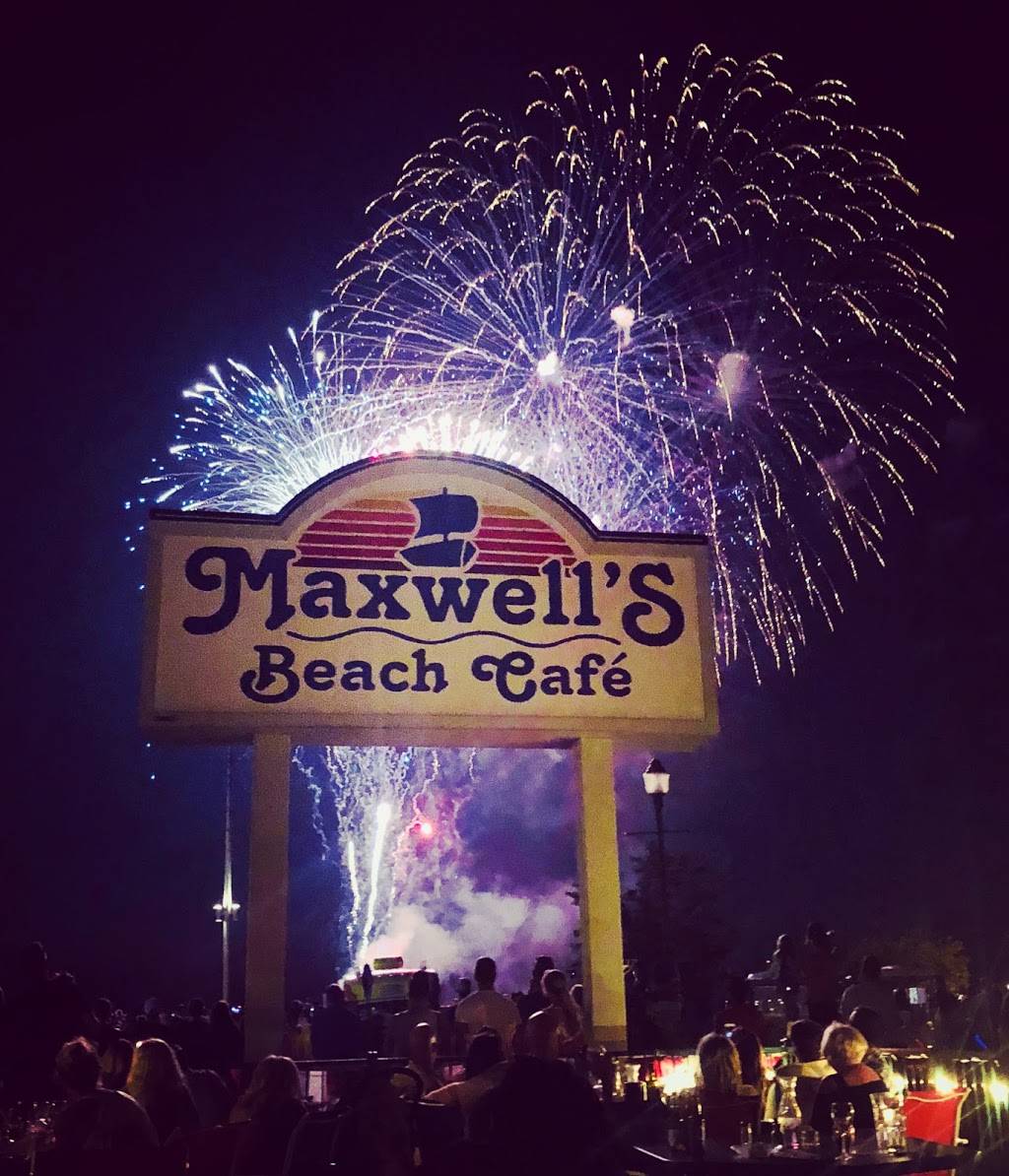 Maxwells Beach Cafe | restaurant | Cafe, 37 Lake Street, Arnolds Park, IA 51331, USA | 7123327578 OR +1 712-332-7578