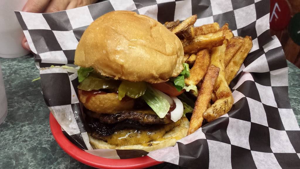 Viking Burger | restaurant | 13650 Warwick Blvd, Newport News, VA 23602, USA | 7578741269 OR +1 757-874-1269