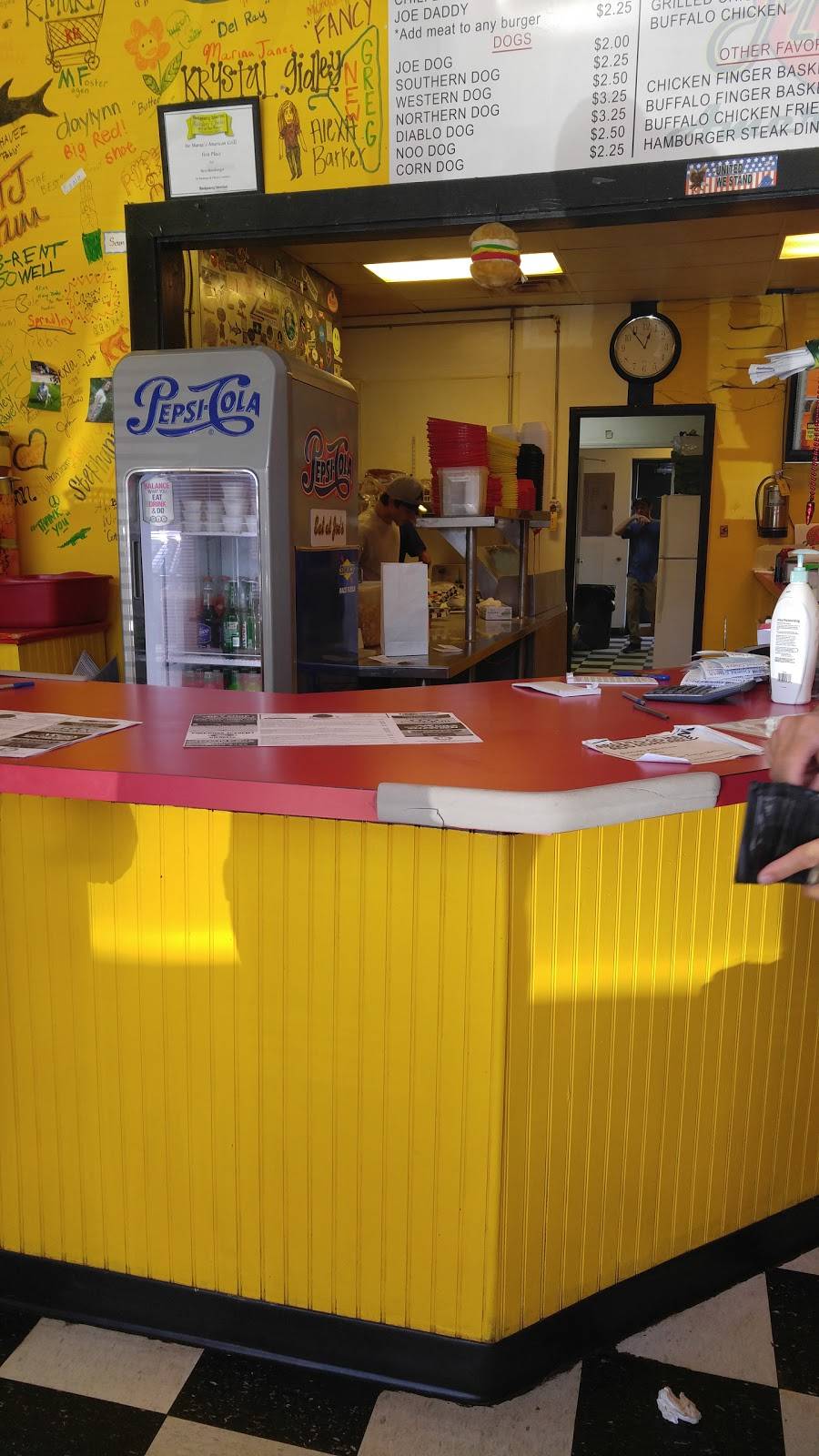 Joe Mamas | restaurant | 63 Wisteria Pl, Millbrook, AL 36054, USA | 3342851881 OR +1 334-285-1881