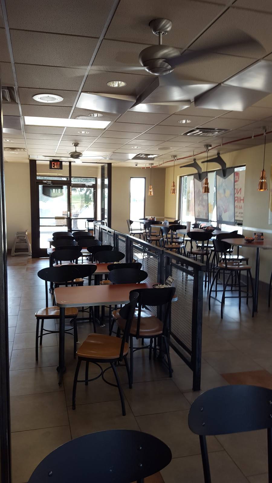 Jack in the Box | restaurant | 3355 Harwood Rd, Bedford, TX 76021, USA | 8175404933 OR +1 817-540-4933