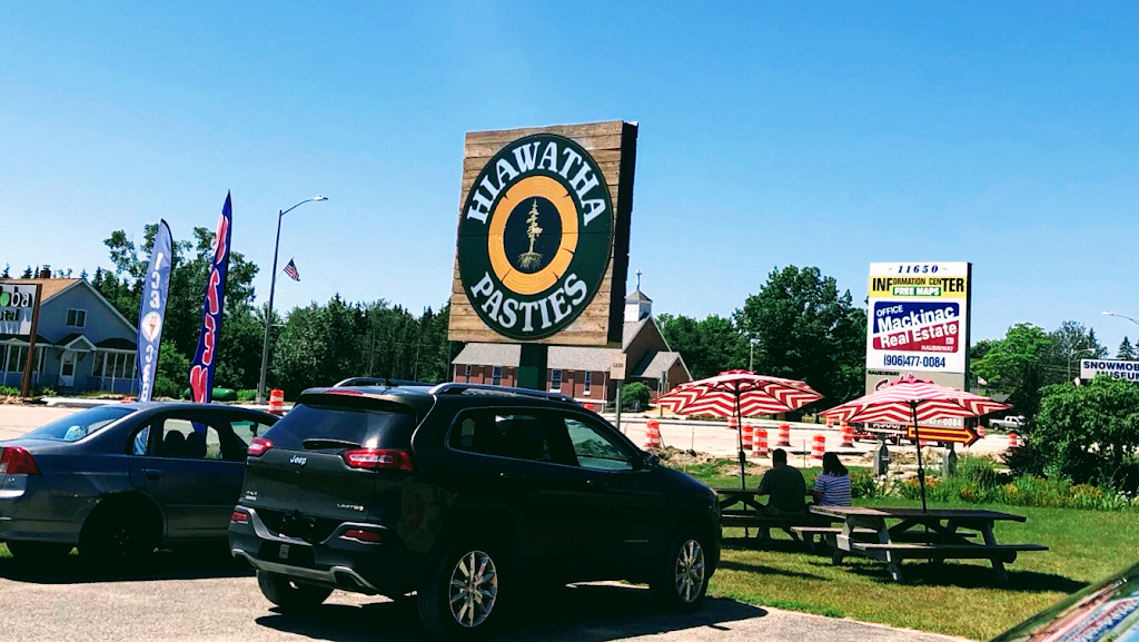 Hiawatha Pasties | bakery | 11644 US-2, Naubinway, MI 49762, USA | 9064771148 OR +1 906-477-1148