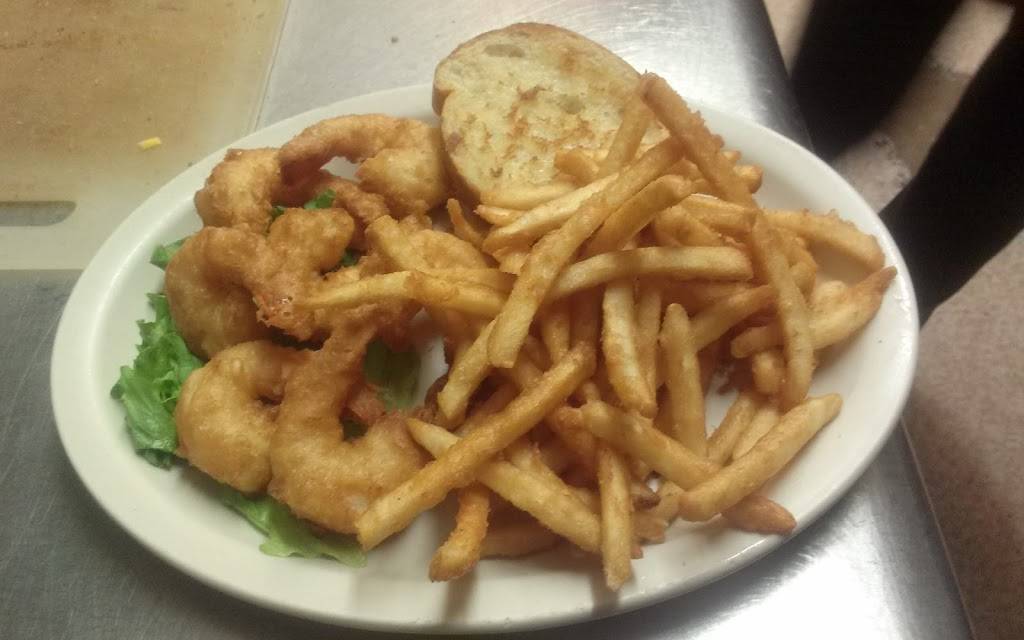 Town & Country Cafe | restaurant | 320 E Belvidere Ave, Kellogg, MN 55945, USA | 5077674593 OR +1 507-767-4593