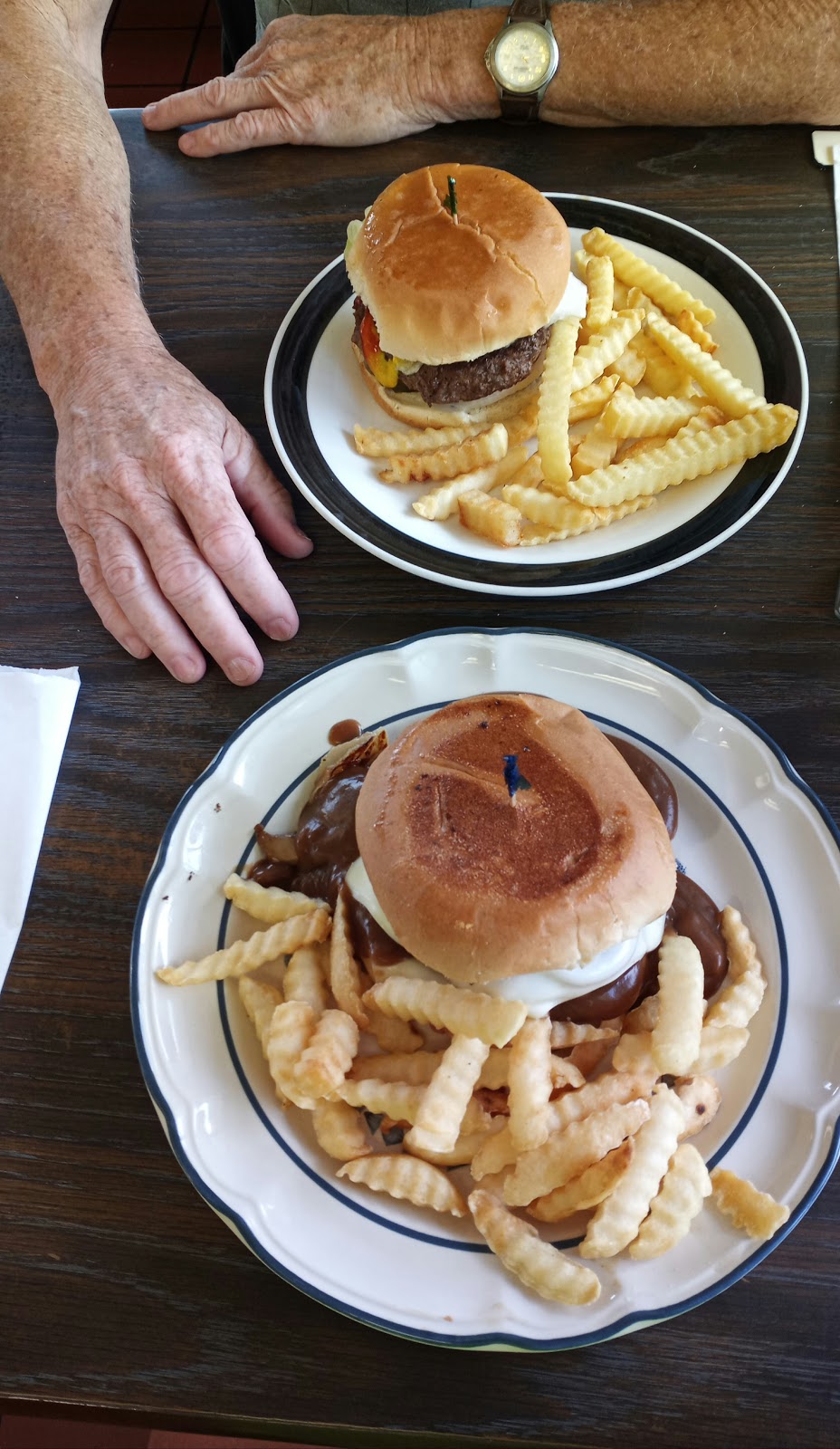 Friendly Gs | restaurant | 317 S Palmer Ave, Georgiana, AL 36033, USA | 3343765601 OR +1 334-376-5601