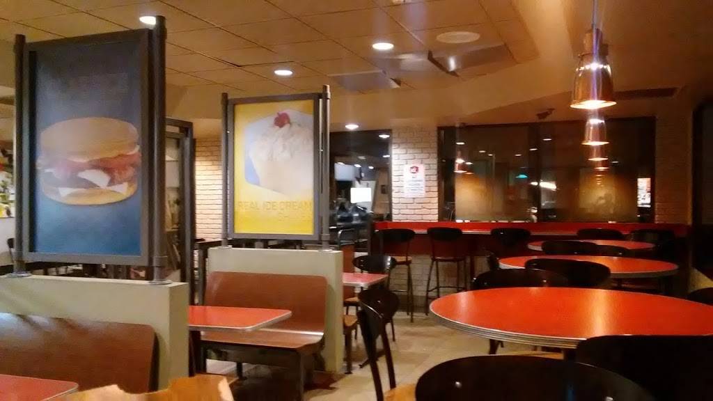 Jack in the Box | restaurant | 2701 W Camelback Rd, Phoenix, AZ 85017, USA | 6022490170 OR +1 602-249-0170