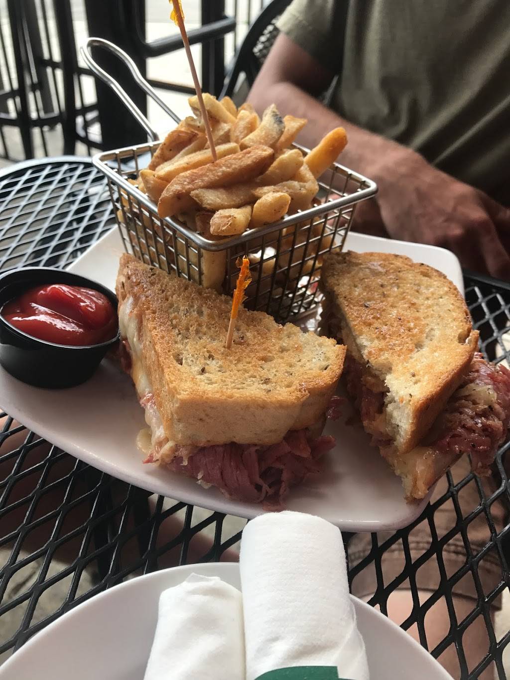 Kildares Irish Pub - Scranton | restaurant | 119 Jefferson Ave, Scranton, PA 18503, USA | 5703444030 OR +1 570-344-4030