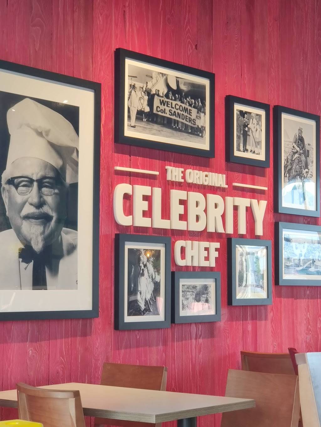 KFC | restaurant | 2945 Breckenridge Ln, Louisville, KY 40220, USA | 5024590389 OR +1 502-459-0389