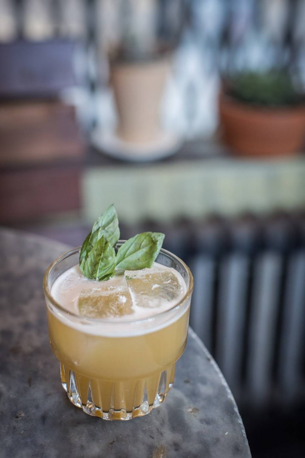 Bar Velo | restaurant | 394 Broadway, Brooklyn, NY 11211, USA | 7185996895 OR +1 718-599-6895