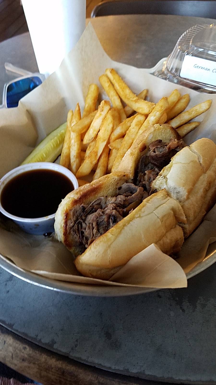 Pockets Grille | restaurant | 205 Fawcett St, Smithville, TX 78957, USA | 5122375572 OR +1 512-237-5572