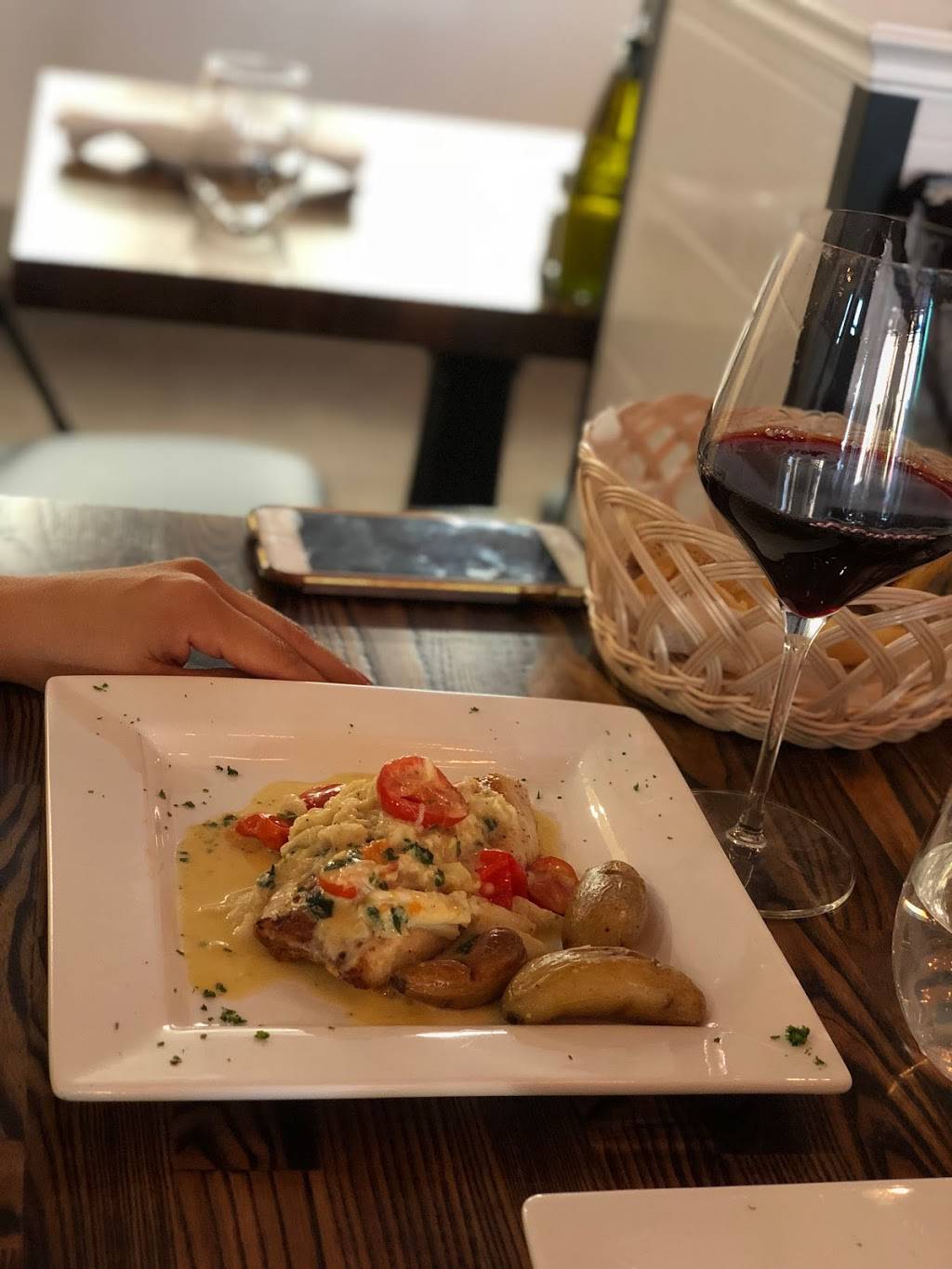 Eatalia | restaurant | 1936 Fountain View Dr, Houston, TX 77057, USA | 8326494357 OR +1 832-649-4357