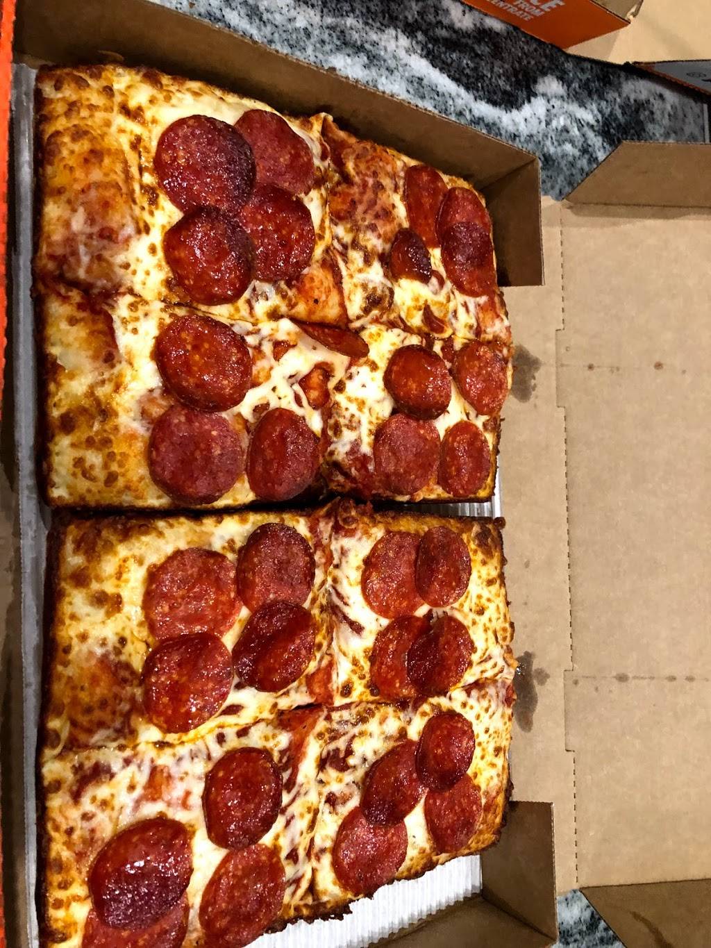 Little Caesars Pizza | restaurant | 14526 7th St, Dade City, FL 33523, USA | 3524374877 OR +1 352-437-4877