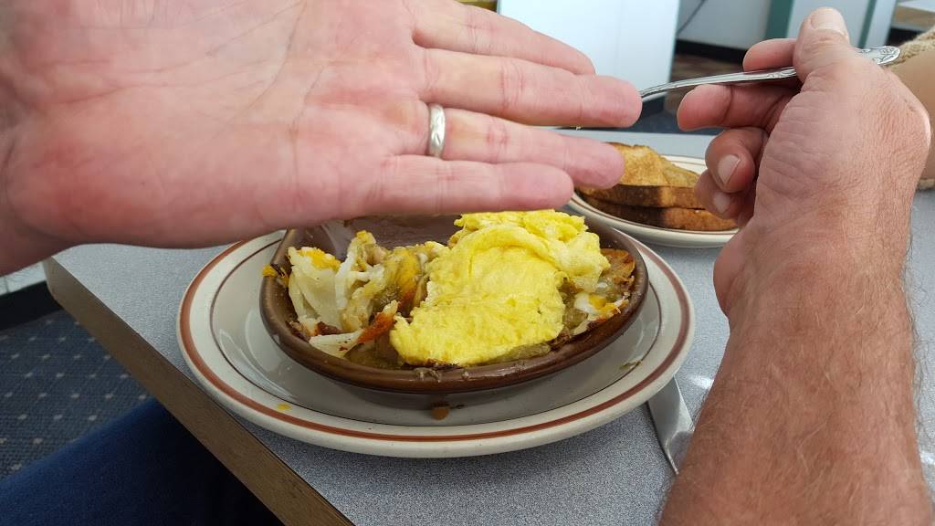 Lorenes Ranch House | restaurant | 6401 Ming Ave, Bakersfield, CA 93309, USA | 6618319250 OR +1 661-831-9250