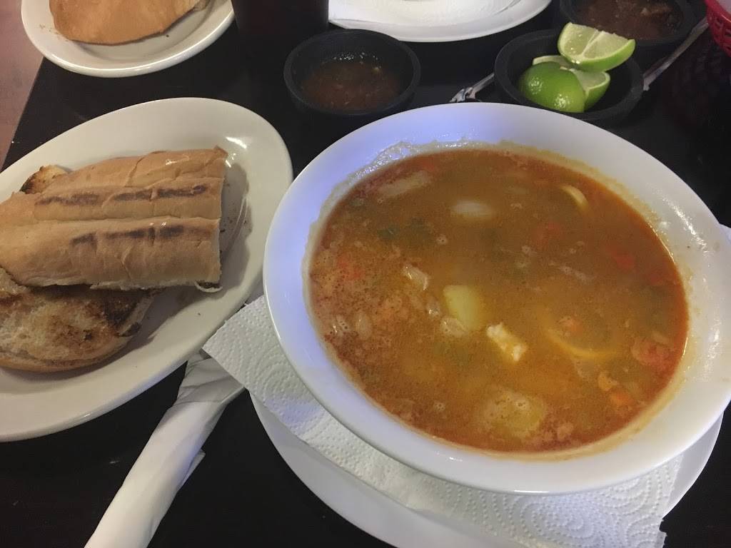 Casa Bariscos Restaurant | restaurant | 404 N Collins St, Arlington, TX 76011, USA | 8178032518 OR +1 817-803-2518