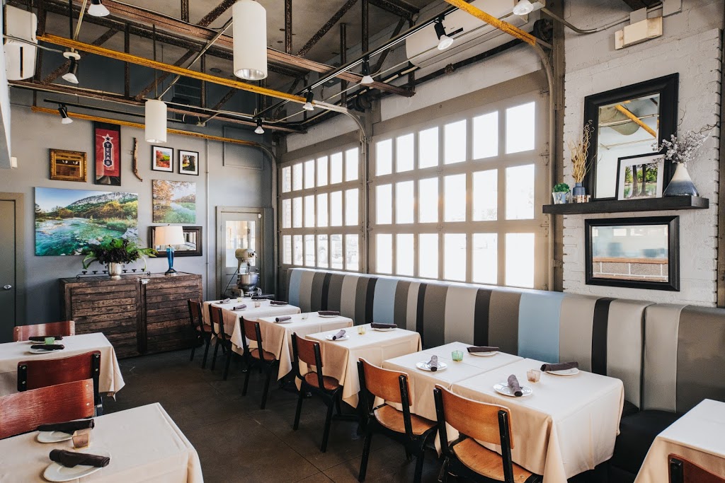 Encina | restaurant | 614 W Davis St, Dallas, TX 75208, USA | 4696203644 OR +1 469-620-3644