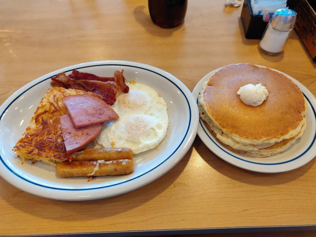 IHOP - The Tower Hotel | restaurant | 6732 Fallsview Boulevard, 26th Floor, Niagara Falls, ON L2G 3W6, Canada | 90535615012037 OR +1 905-356-1501 ext. 2037