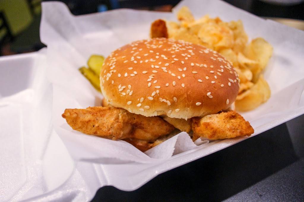 Big Eyed Fish Express | restaurant | 3001 Hillegas Rd, Fort Wayne, IN 46808, USA | 2602033009 OR +1 260-203-3009