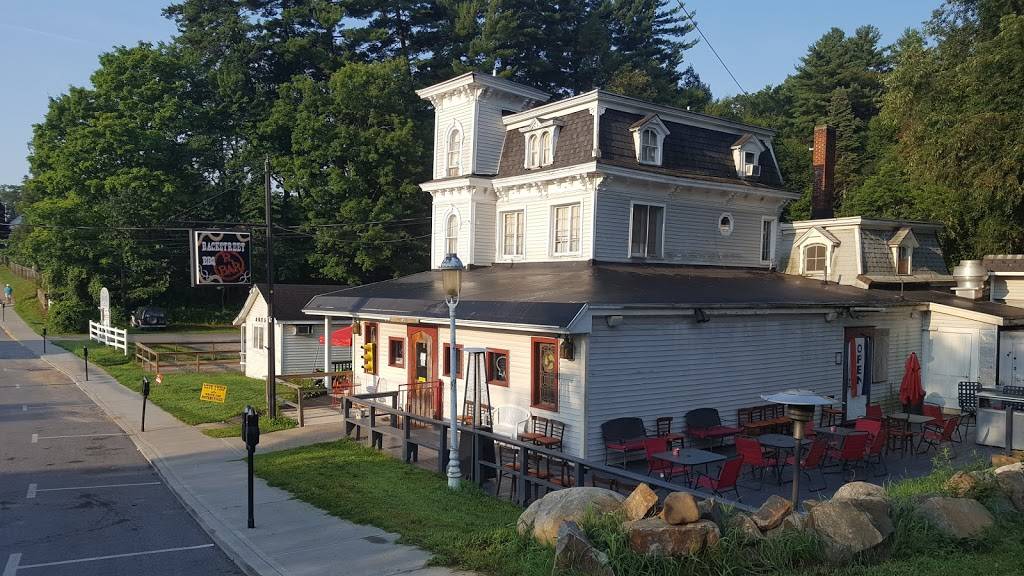 Back Street BBQ | restaurant | 75 Dieskau St, Lake George, NY 12845, USA | 5186853183 OR +1 518-685-3183
