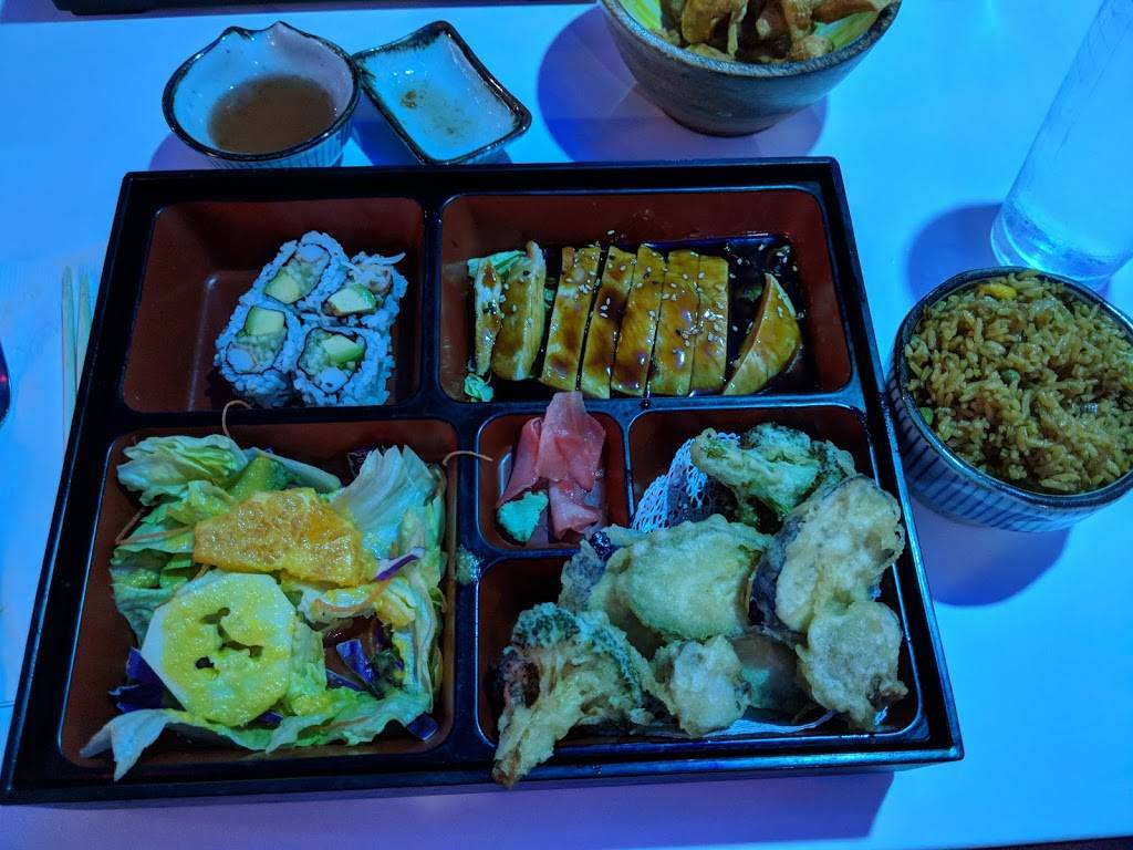 Ginger Wok Japanese & Chinese restaurant | restaurant | 677 Heacock Rd, Morrisville, PA 19067, USA | 2154931818 OR +1 215-493-1818