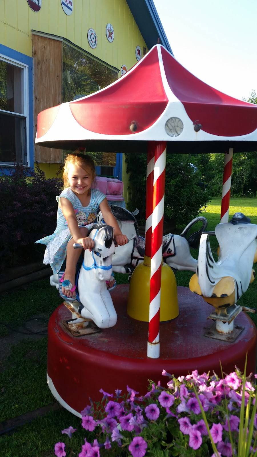 Snack Shack | restaurant | 100 Waterville Rd, Skowhegan, ME 04976, USA | 2074740550 OR +1 207-474-0550