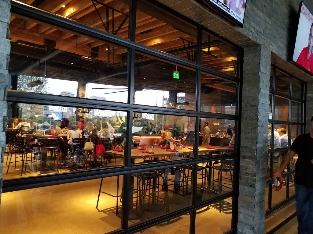 Happiest Hour | restaurant | 2616 Olive St, Dallas, TX 75201, USA | 9725280067 OR +1 972-528-0067