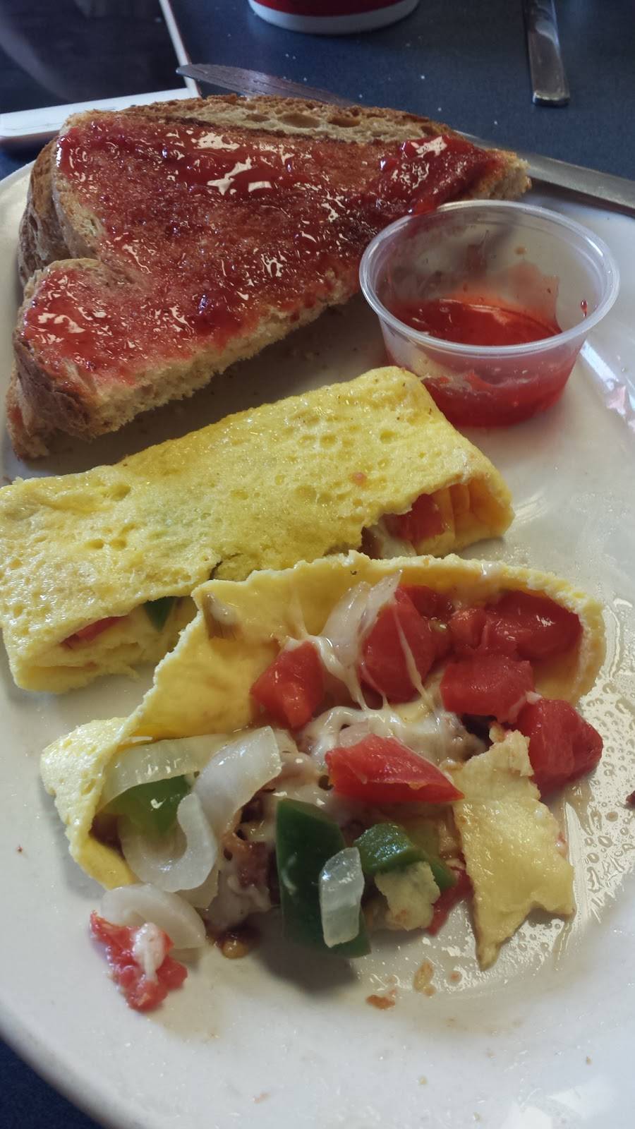 The Open Door Diner | restaurant | 120 N Main St, Altamont, IL 62411, USA | 6182678499 OR +1 618-267-8499