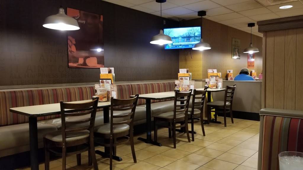 Huddle House (Frystown) | restaurant | 2210 Camp Swatara Rd, Myerstown, PA 17067, USA | 7179334171 OR +1 717-933-4171