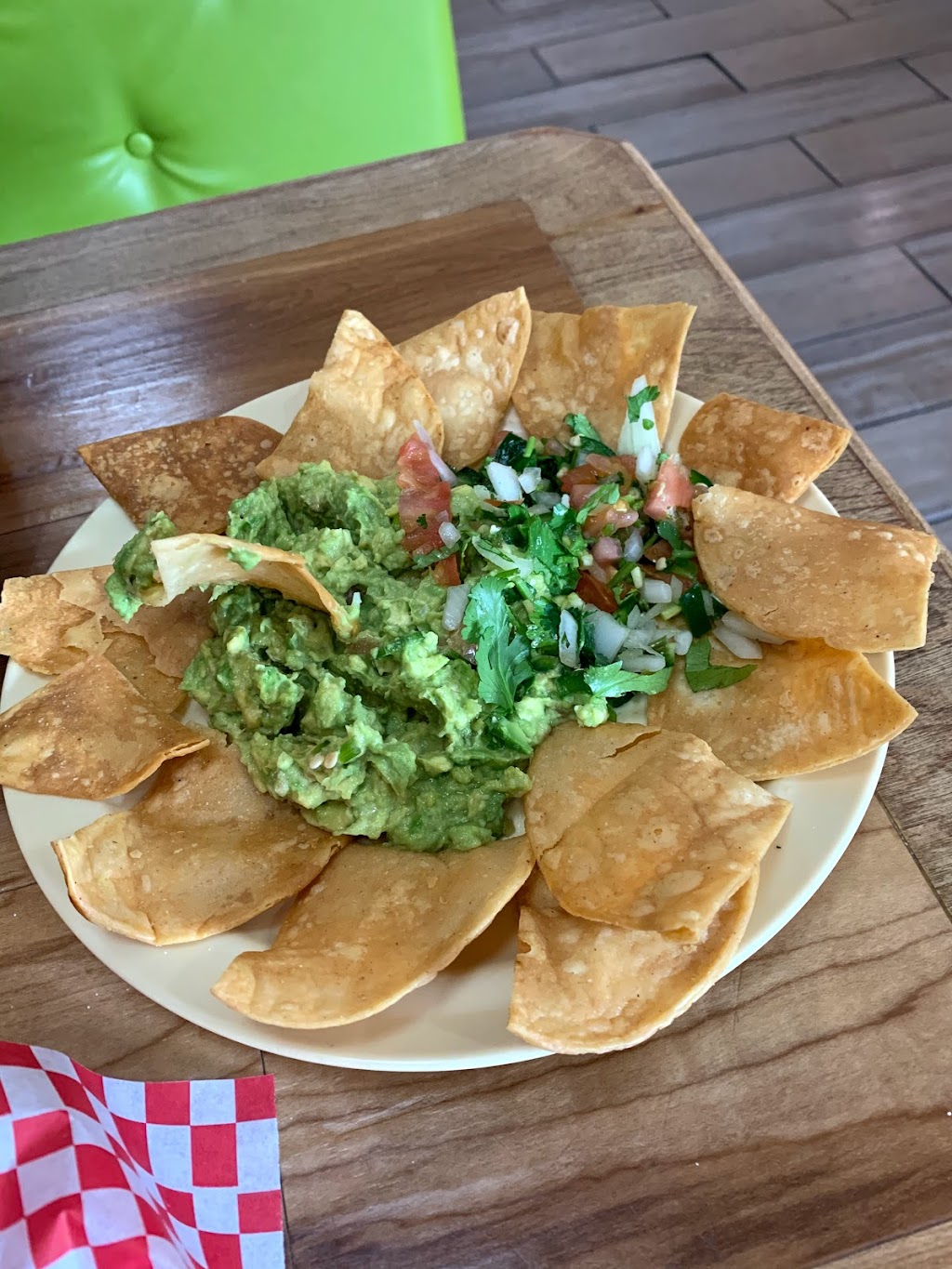 Pino Burger | restaurant | 611 Shiloh Rd, Laredo, TX 78045, USA | 9566020484 OR +1 956-602-0484