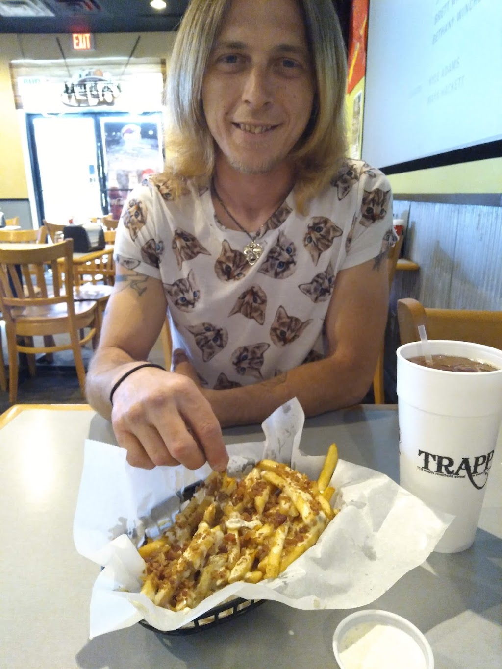 Fieldhouse Bar & Grill | restaurant | 1510 Sterlington Rd, Monroe, LA 71203, USA | 3183429662 OR +1 318-342-9662