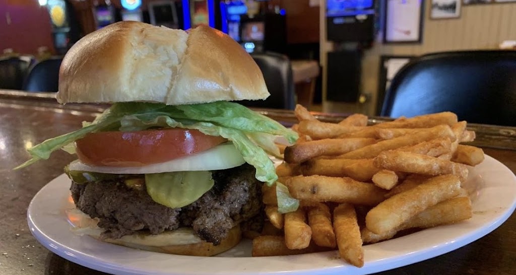 Art Deco Saloon | restaurant | 1820 4th St, Peru, IL 61354, USA | 8152230400 OR +1 815-223-0400