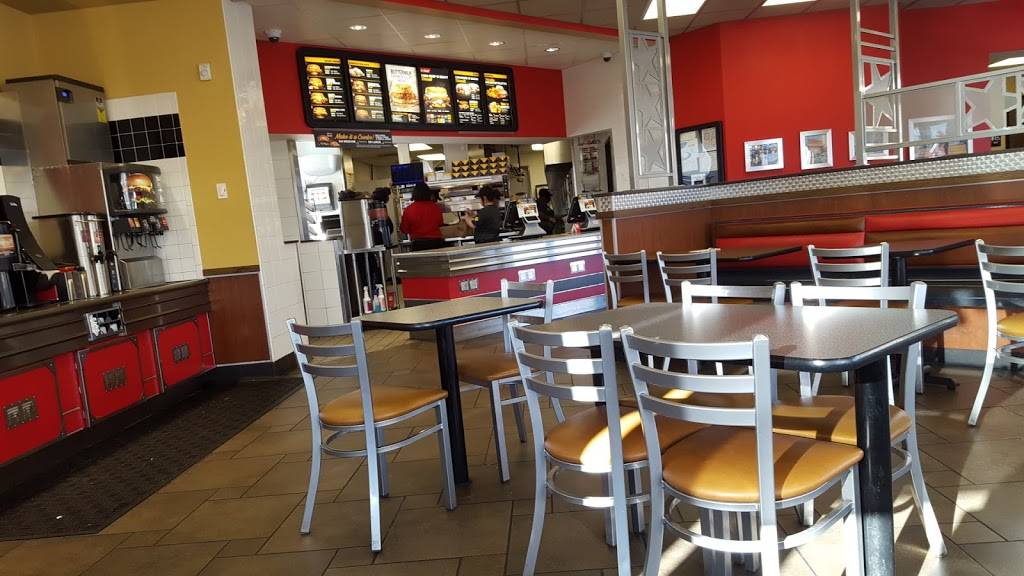 Hardees | restaurant | 318 S Virginia Ave, Tifton, GA 31794, USA | 2293888454 OR +1 229-388-8454