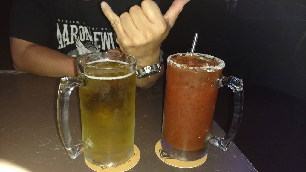 Shamrocks Grille & Pub | restaurant | 1275 Magnolia Ave, Corona, CA 92879, USA | 9518084881 OR +1 951-808-4881