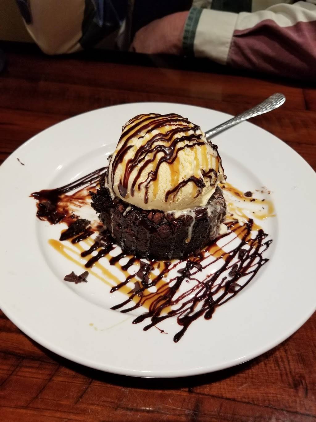 LongHorn Steakhouse | meal takeaway | 2925 Battleground Avenue Suite A Suite A, Greensboro, NC 27408, USA | 3365453200 OR +1 336-545-3200