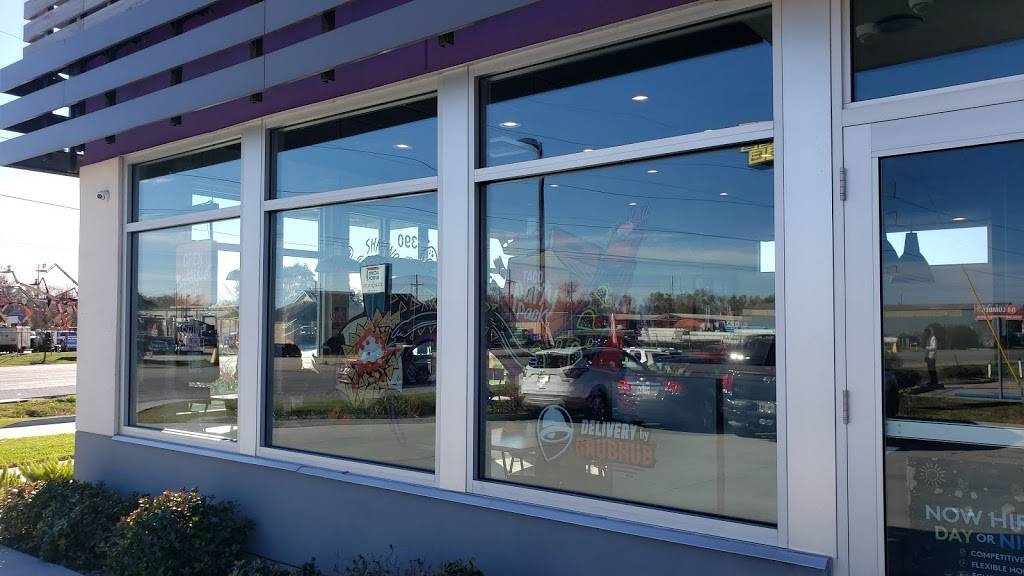 Taco Bell | meal takeaway | 10384 E Airline Hwy, St Rose, LA 70087, USA | 5044688580 OR +1 504-468-8580